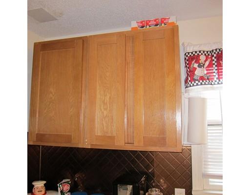 93 Curve St, Springfield, MA 01104 photo 5