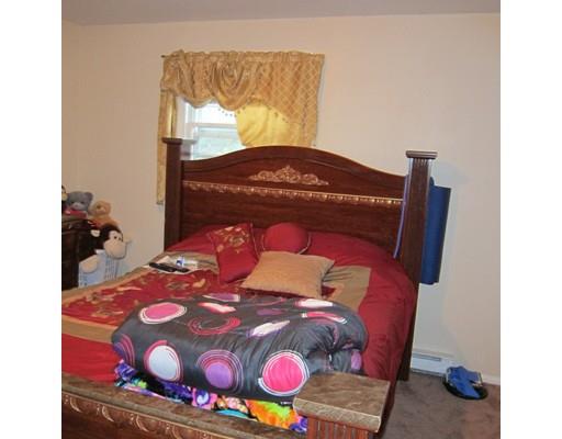 93 Curve St, Springfield, MA 01104 photo 11