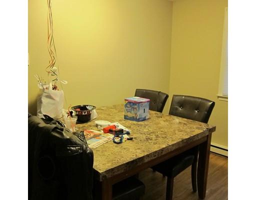 93 Curve St, Springfield, MA 01104 photo 20