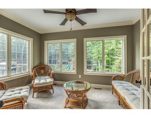 85 Ogunquit Rd, North Andover, MA 01845 photo 8