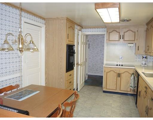 125 Meadowbrook Rd, Needham, MA 02492 photo 4