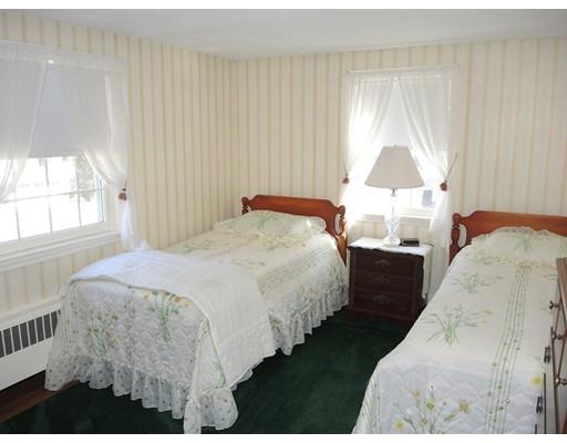 125 Meadowbrook Rd, Needham, MA 02492 photo 21