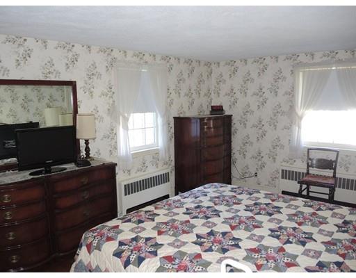 125 Meadowbrook Rd, Needham, MA 02492 photo 17