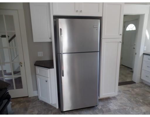37 Gillette Ave, Springfield, MA 01118 photo 14