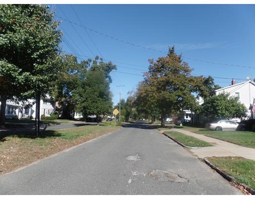 37 Gillette Ave, Springfield, MA 01118 photo 6