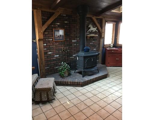 32 Park Ave, Ware, MA 01082 photo 6