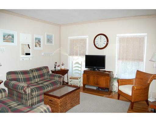 607 Pleasant St, Canton, MA 02021 photo 2