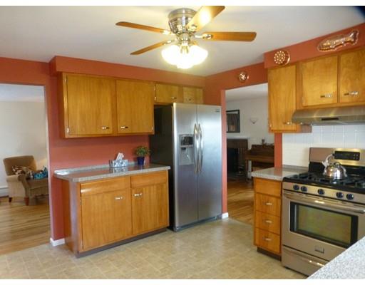 14 Elnora Dr, Worcester, MA 01606 photo 6