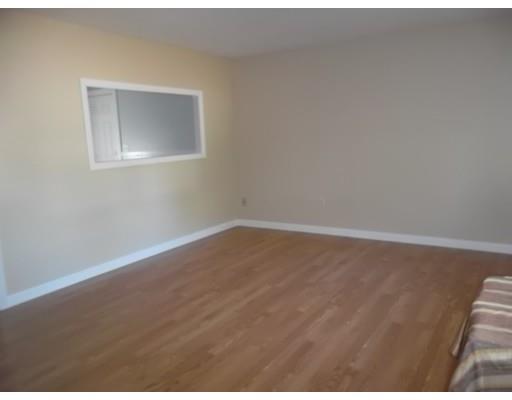 19 Parker Dr, Wareham, MA 02571 photo 2