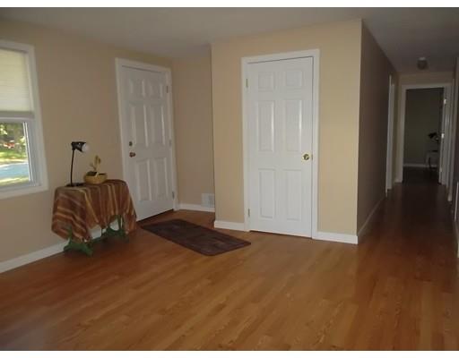 19 Parker Dr, Wareham, MA 02571 photo 3