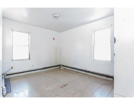 17 Eutaw St, Lawrence, MA 01841 photo 10