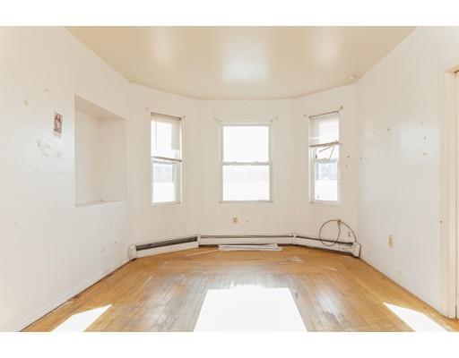 17 Eutaw St, Lawrence, MA 01841 photo 3