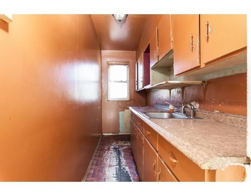 17 Eutaw St, Lawrence, MA 01841 photo 5