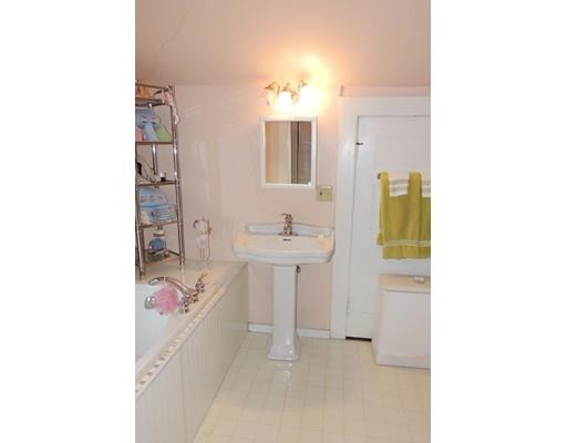26 Fairfield St, Springfield, MA 01108 photo 19