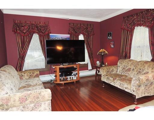 26 Fairfield St, Springfield, MA 01108 photo 3