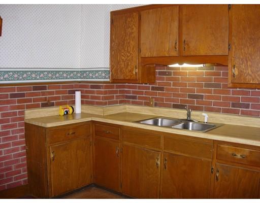 120 Wilber St, Springfield, MA 01104 photo 5