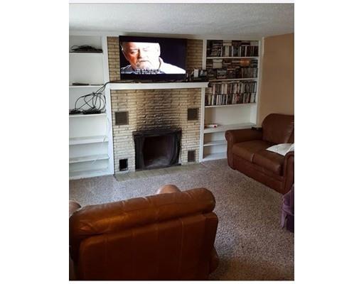 13 Plum St, Springfield, MA 01109 photo 8