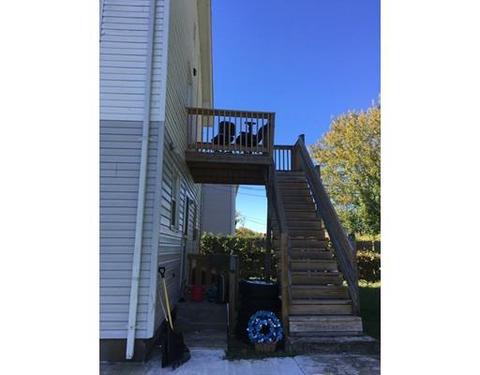 28 Moore St, Springfield, MA 01107 photo 5