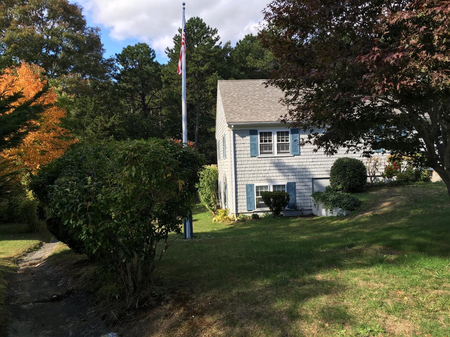 69 Stub Toe Rd, Barnstable, MA 02635 photo 2