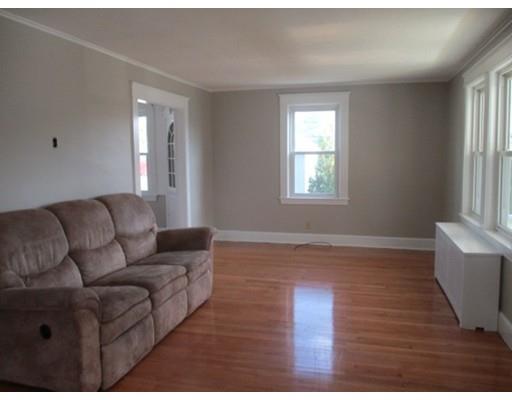 75 Clark St, Worcester, MA 01606 photo 3
