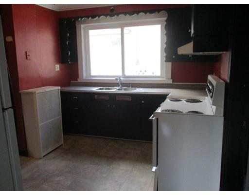 75 Clark St, Worcester, MA 01606 photo 8