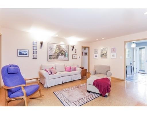 10 Sky Top Dr, Manchester, MA 01944 photo 11