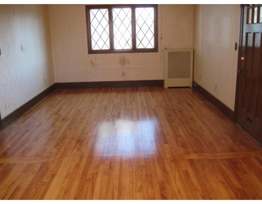 203 Hamilton St, Worcester, MA 01604 photo 7