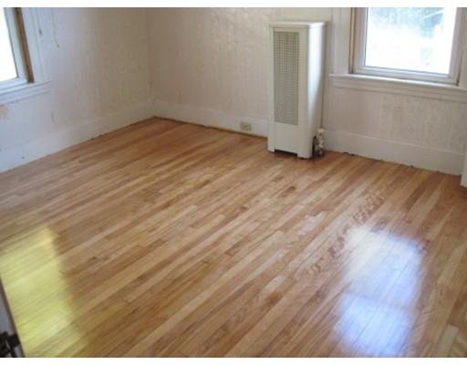203 Hamilton St, Worcester, MA 01604 photo 8