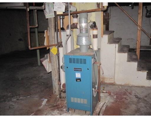 203 Hamilton St, Worcester, MA 01604 photo 9