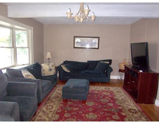 28 Burroughs St, Danvers, MA 01923 photo 3