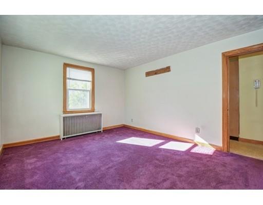 7 Nipmuck St, Worcester, MA 01602 photo 9