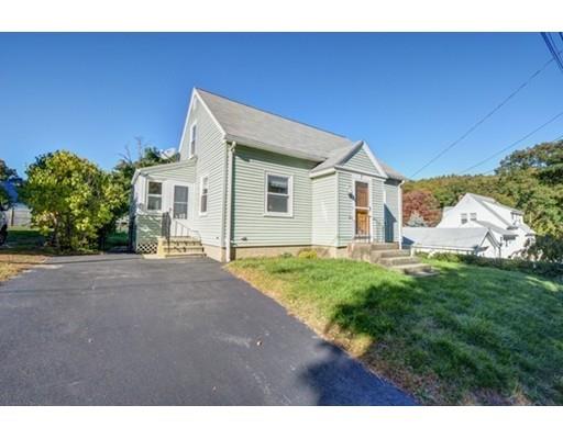 7 Nipmuck St, Worcester, MA 01602 photo 4