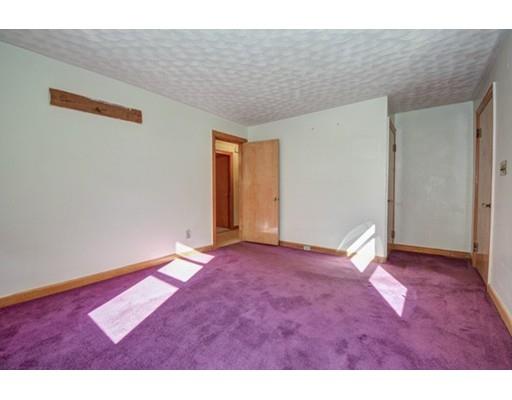 7 Nipmuck St, Worcester, MA 01602 photo 11