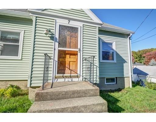 7 Nipmuck St, Worcester, MA 01602 photo 2