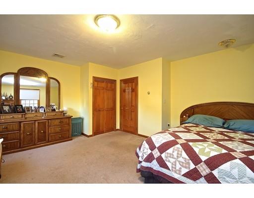 55 Harness Ln, Braintree, MA 02184 photo 17