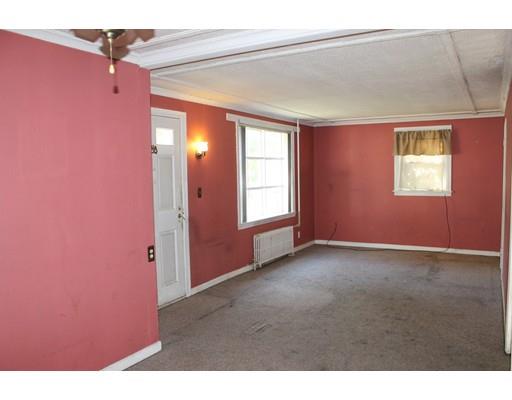 30 Conrad St, Chicopee, MA 01013 photo 5