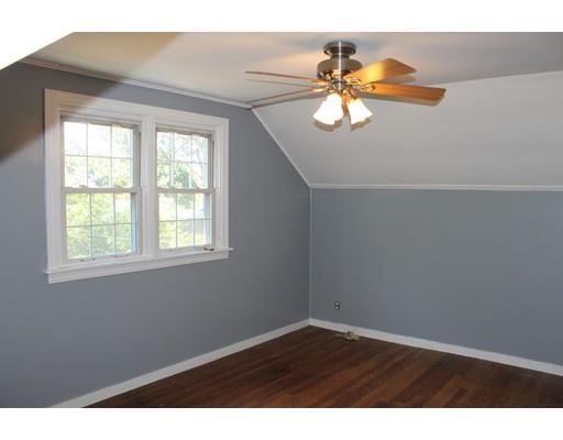 30 Conrad St, Chicopee, MA 01013 photo 4
