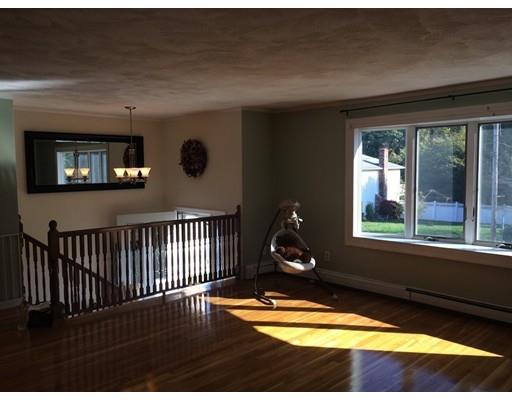 9 Longbow Rd, Wakefield, MA 01880 photo 3