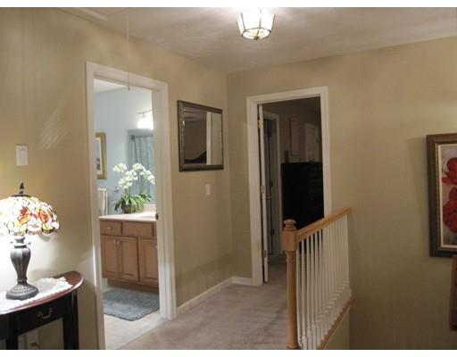 53 Macarthur Rd, Northbridge, MA 01534 photo 10