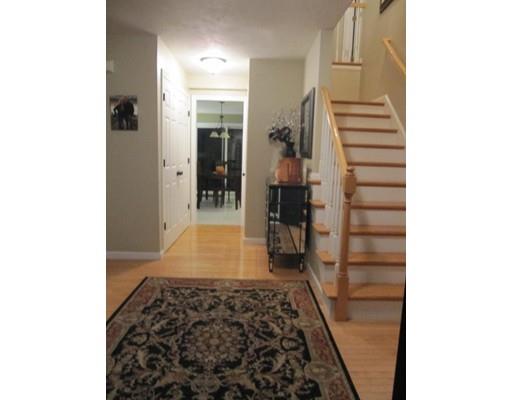 53 Macarthur Rd, Northbridge, MA 01534 photo 4