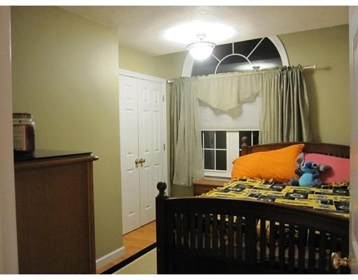 53 Macarthur Rd, Northbridge, MA 01534 photo 12