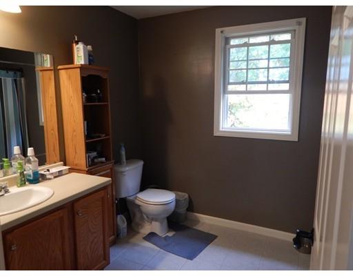4 Saffron Dr, Worcester, MA 01605 photo 10