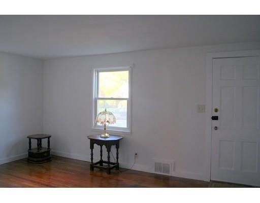 99 Eddy St, Springfield, MA 01104 photo 3