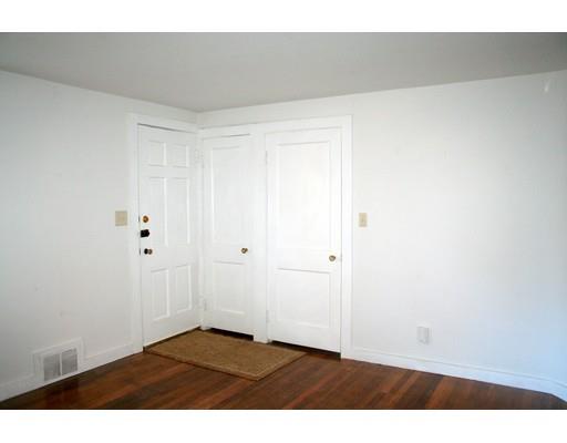 99 Eddy St, Springfield, MA 01104 photo 4