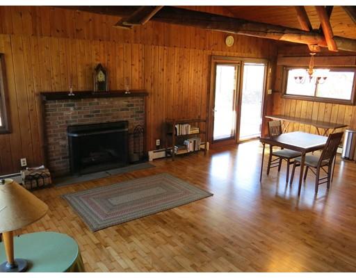 18 Pleasant St, Conway, MA 01341 photo 5