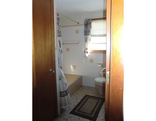 1 Laurel St, Danvers, MA 01923 photo 17