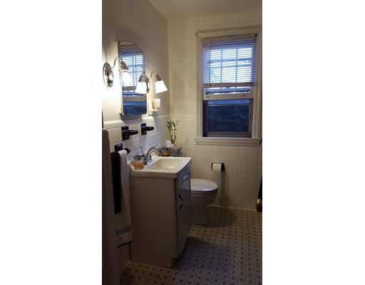 112 Oregon St, Springfield, MA 01118 photo 3