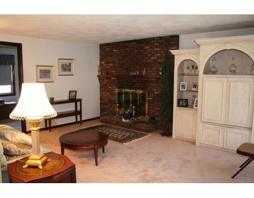 57 Juniper Dr, Saugus, MA 01906 photo 6