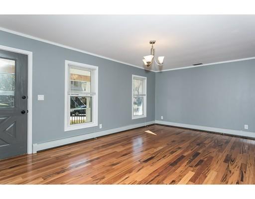 58 Leete St, Springfield, MA 01108 photo 8