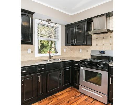 58 Leete St, Springfield, MA 01108 photo 2